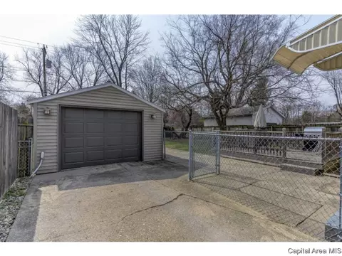 2000 E Hood St, Springfield, IL 62703 photo 25