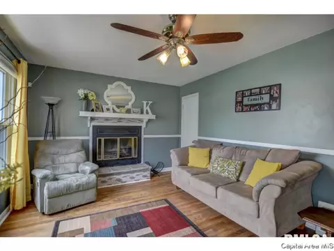 2000 E Hood St, Springfield, IL 62703 photo 3