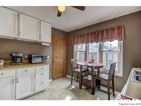 2000 E Hood St, Springfield, IL 62703 photo 12
