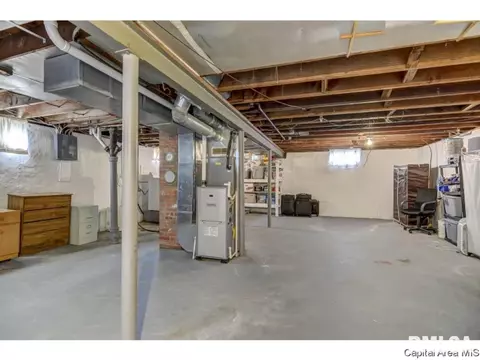 2000 E Hood St, Springfield, IL 62703 photo 23