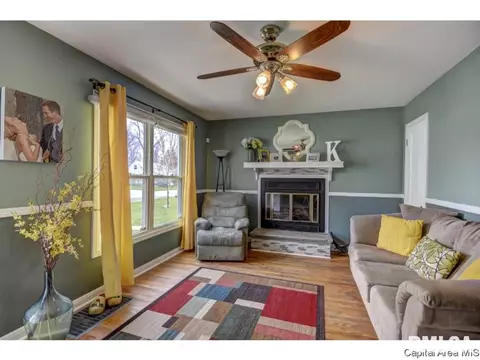 2000 E Hood St, Springfield, IL 62703 photo 7