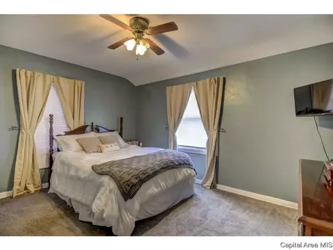 2000 E Hood St, Springfield, IL 62703 photo 18
