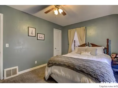 2000 E Hood St, Springfield, IL 62703 photo 19