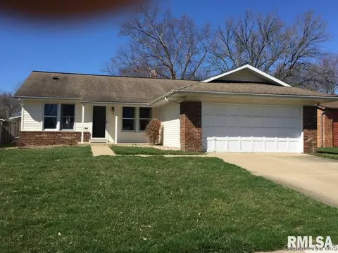 113 Westbrook Dr, Springfield, IL 62702 photo 1