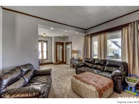 220 E Scarritt, Springfield, IL 62704 photo 3