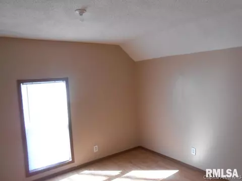 2004 Lawrence, Springfield, IL 62703 photo 5