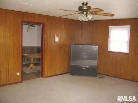 1605 W Vernon Ave, Springfield, IL 62704 photo 2