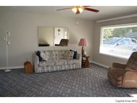 3349 Stanton St, Springfield, IL 62703 photo 6