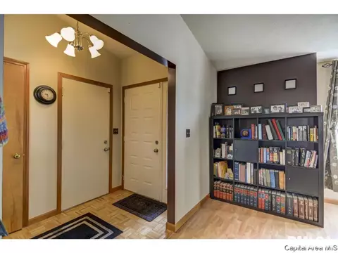 1219 Christopher, Springfield, IL 62712 photo 2