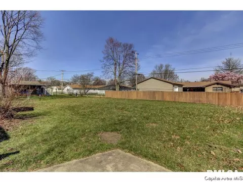 2305 E Sangamon Ave, Springfield, IL 62702 photo 32