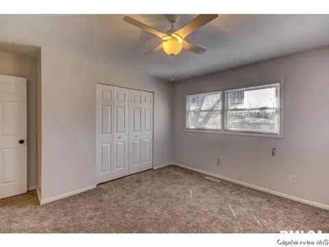2305 E Sangamon Ave, Springfield, IL 62702 photo 19