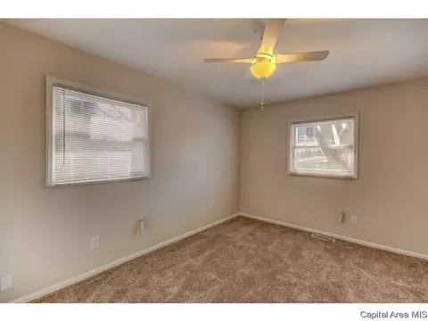 2305 E Sangamon Ave, Springfield, IL 62702 photo 21