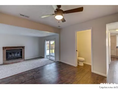 2305 E Sangamon Ave, Springfield, IL 62702 photo 9
