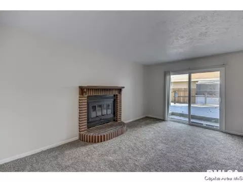 2305 E Sangamon Ave, Springfield, IL 62702 photo 10