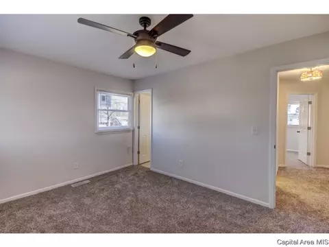 2305 E Sangamon Ave, Springfield, IL 62702 photo 24