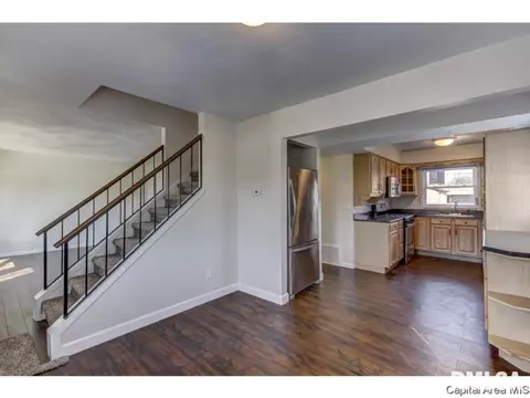 2305 E Sangamon Ave, Springfield, IL 62702 photo 6