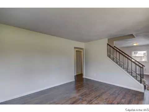 2305 E Sangamon Ave, Springfield, IL 62702 photo 8