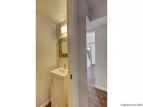 2305 E Sangamon Ave, Springfield, IL 62702 photo 28