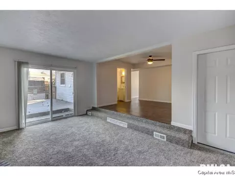 2305 E Sangamon Ave, Springfield, IL 62702 photo 13