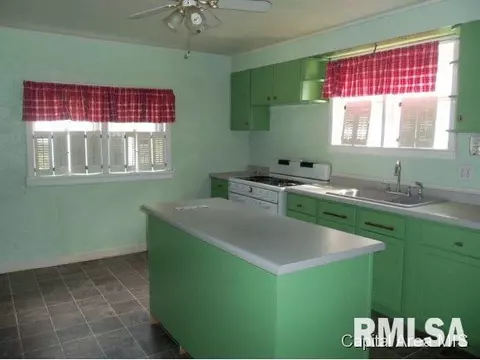 607 Eastman Ave, Springfield, IL 62702 photo 10