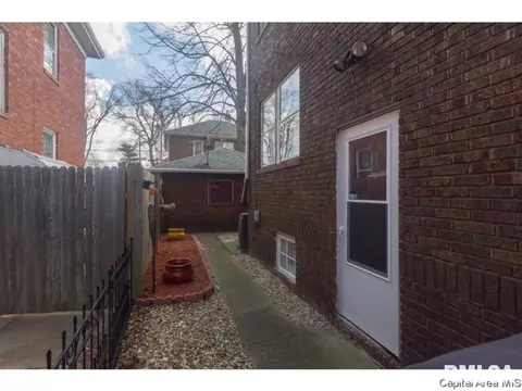 1430 S 4th St, Springfield, IL 62703 photo 24