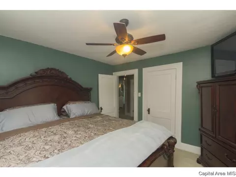 1430 S 4th St, Springfield, IL 62703 photo 17