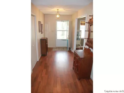 30 Red Fox Ct, Springfield, IL 62712 photo 2