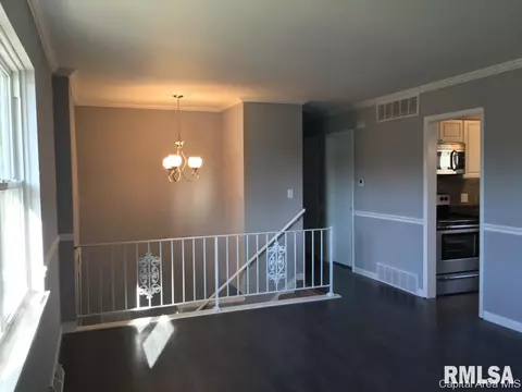 2505 Stokebridge Rd, Springfield, IL 62702 photo 6
