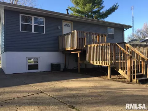 2505 Stokebridge Rd, Springfield, IL 62702 photo 2