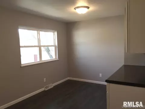 2505 Stokebridge Rd, Springfield, IL 62702 photo 11