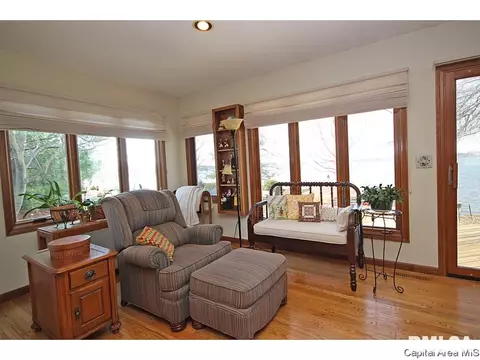 1019 E Lake Shore Dr, Springfield, IL 62712 photo 4