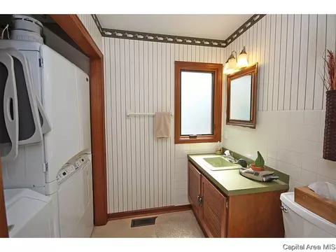 1019 E Lake Shore Dr, Springfield, IL 62712 photo 13