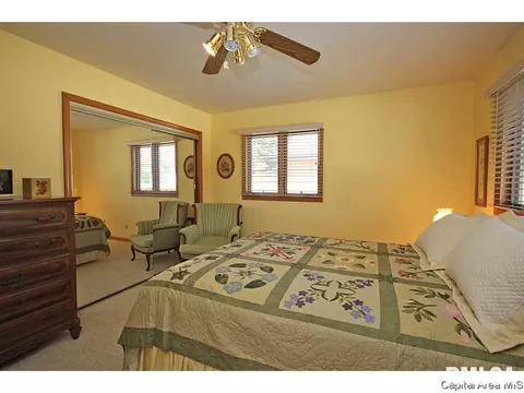 1019 E Lake Shore Dr, Springfield, IL 62712 photo 21