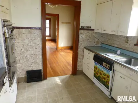 600 W Lawrence Ave, Springfield, IL 62704 photo 7