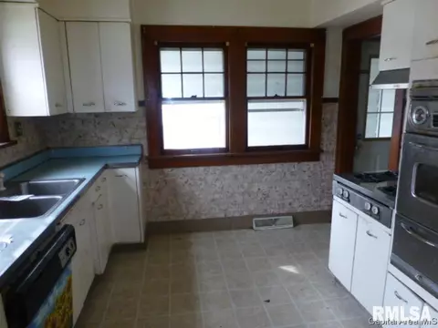 600 W Lawrence Ave, Springfield, IL 62704 photo 8