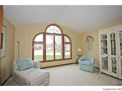 4005 Stone Bridge Rd, Springfield, IL 62711 photo 4