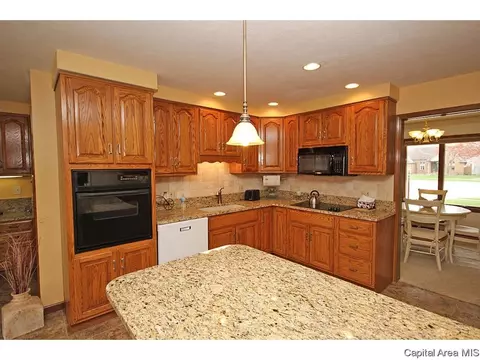 4005 Stone Bridge Rd, Springfield, IL 62711 photo 11