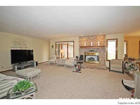 4005 Stone Bridge Rd, Springfield, IL 62711 photo 6
