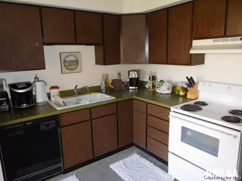 2101 Lexington Dr, Springfield, IL 62704 photo 10