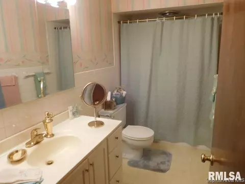2101 Lexington Dr, Springfield, IL 62704 photo 8