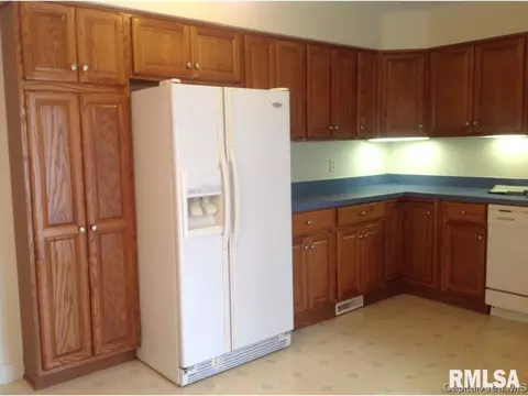 2708 Bennington, Springfield, IL 62704 photo 14