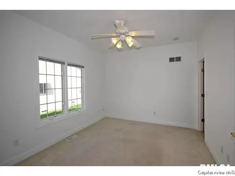 2725 Kitty Hawk, Springfield, IL 62711 photo 16