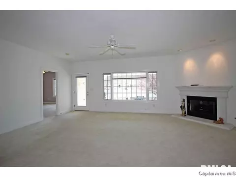 2725 Kitty Hawk, Springfield, IL 62711 photo 3