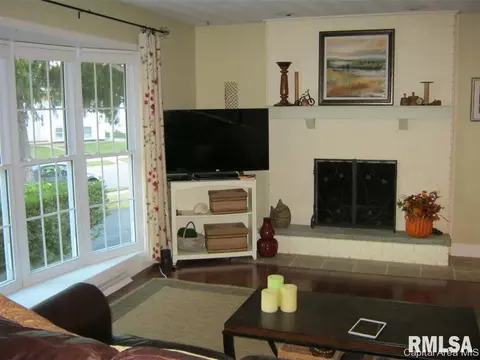 313 Whitefield Rd, Springfield, IL 62704 photo 8