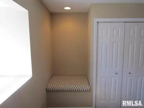 9 Hackney Dr, Springfield, IL 62702 photo 14