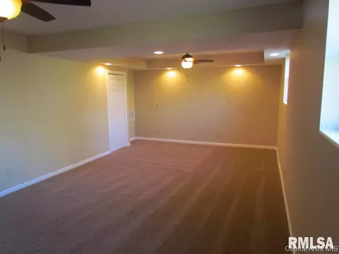 9 Hackney Dr, Springfield, IL 62702 photo 7