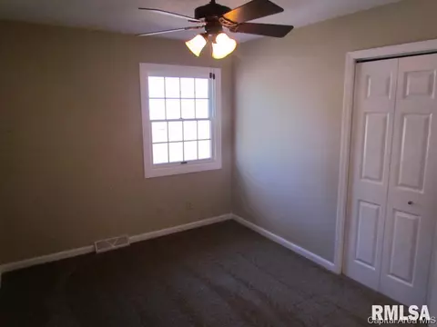 9 Hackney Dr, Springfield, IL 62702 photo 11