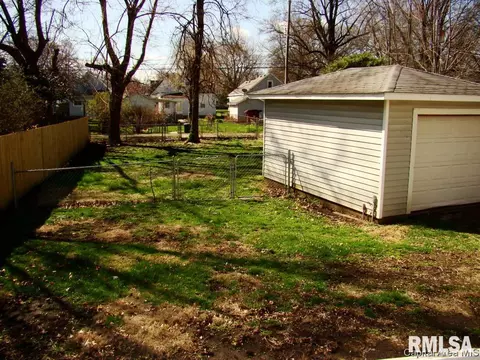 446 W Allen St, Springfield, IL 62704 photo 22