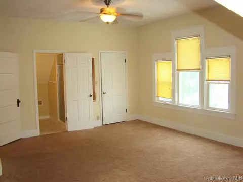 446 W Allen St, Springfield, IL 62704 photo 13