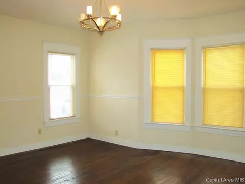446 W Allen St, Springfield, IL 62704 photo 8